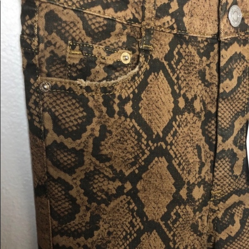 Pants - Picture 2 of 4